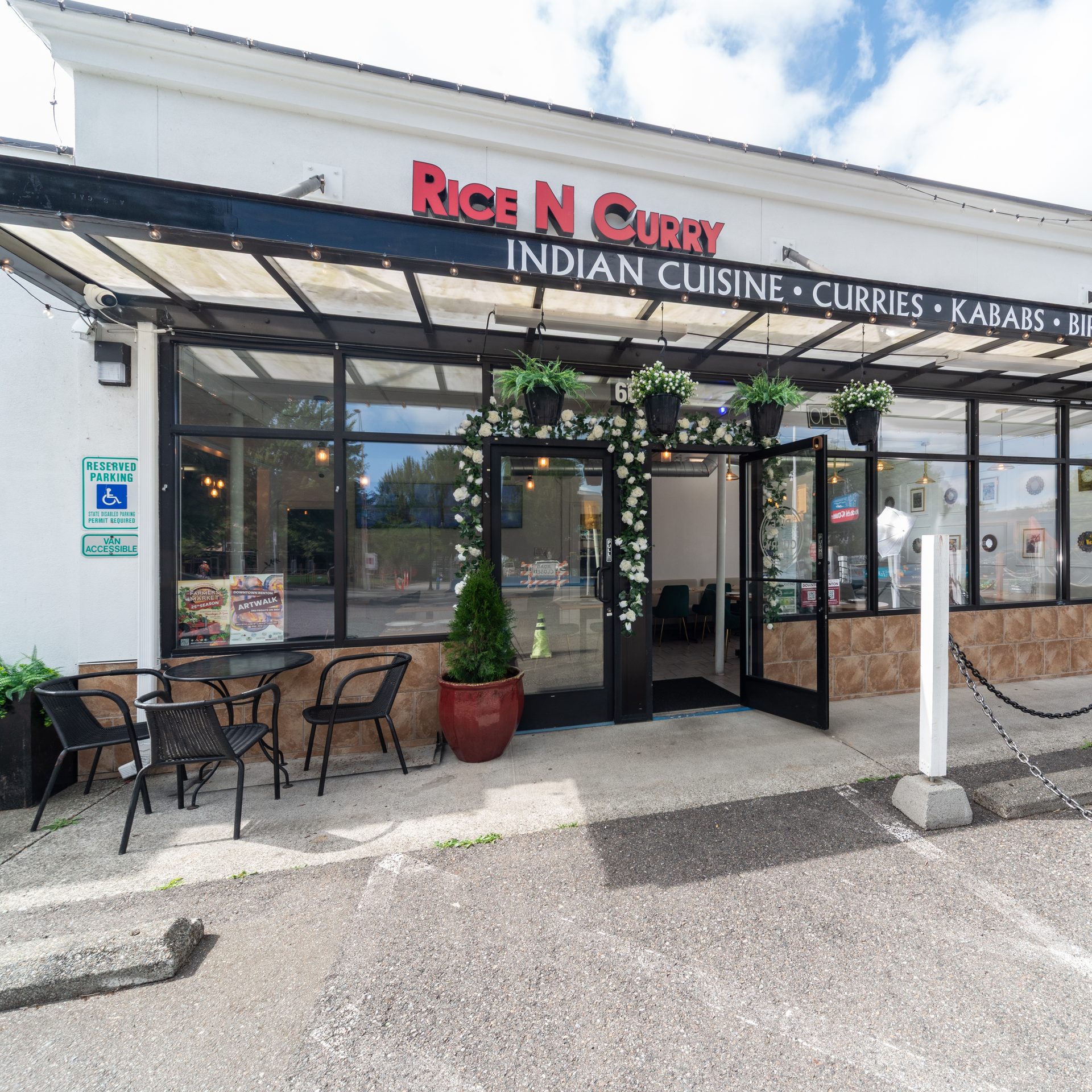 Renton's Hidden Gem, Noticed