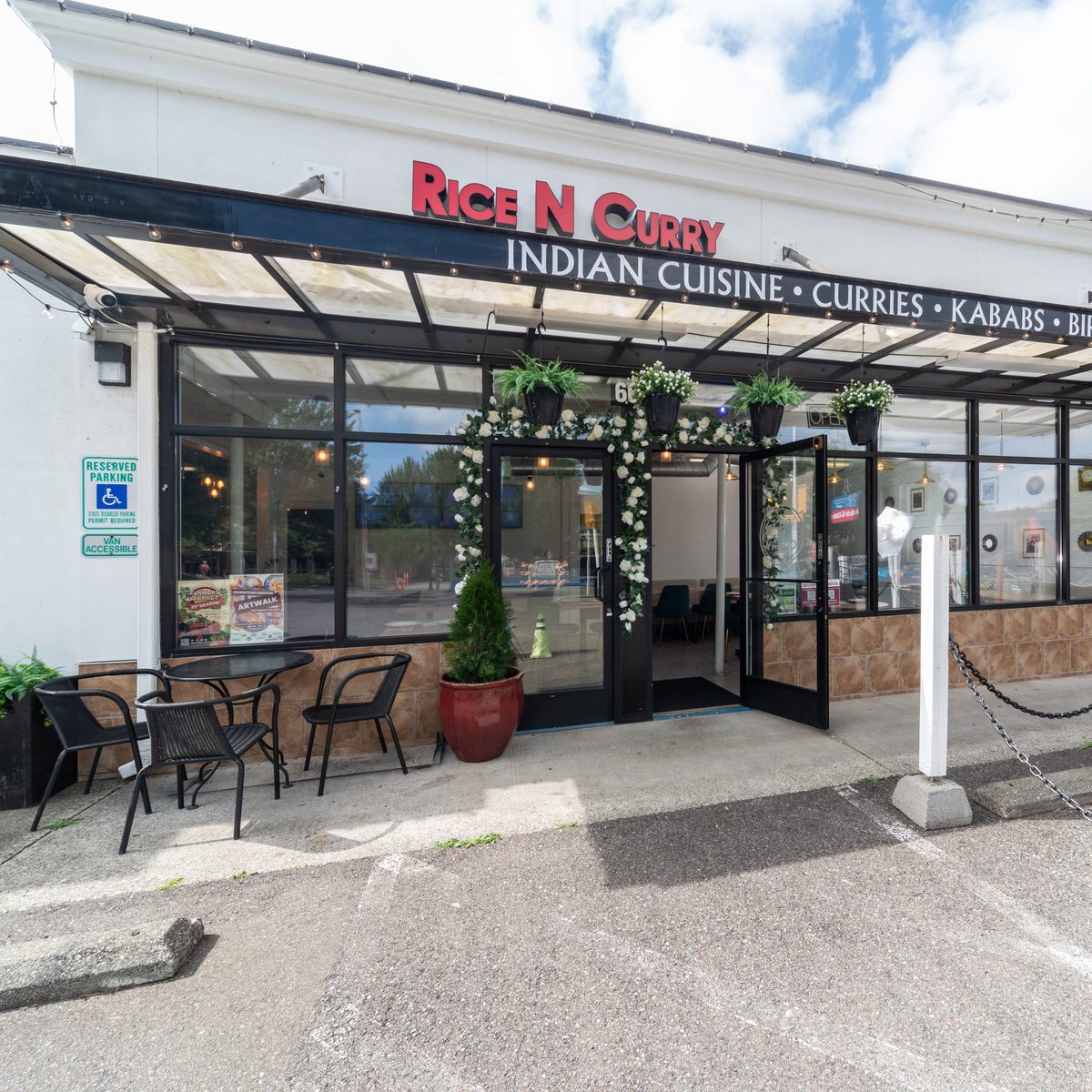 Renton's Hidden Gem, Noticed